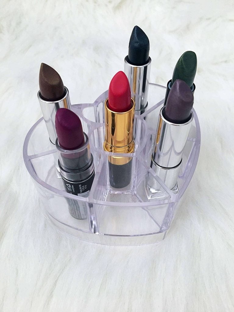 6 Tips For Wearing Bold Lipstick + Rocking It