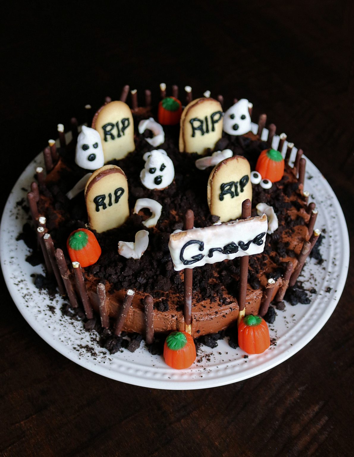 50 Easy Halloween Food Ideas For A Fun Party - Kindly Unspoken