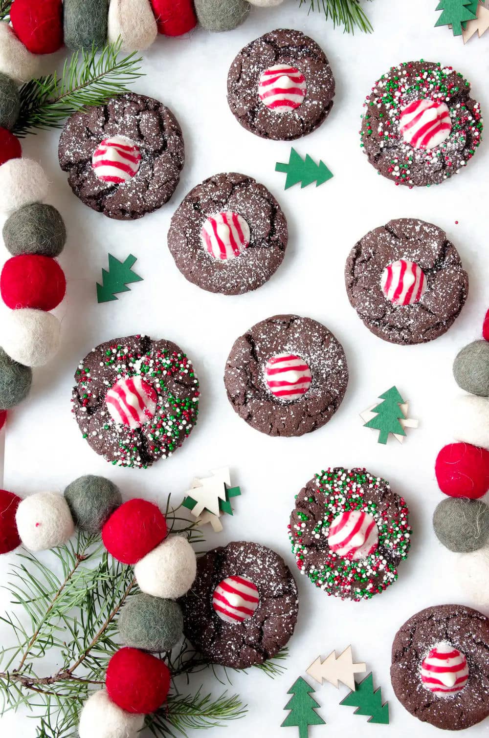 Love making Christmas cookies? Looking for quick and easy Christmas cookie recipes to try this year? Check out my roundup of 70 Easy Christmas Cookie Recipes with Few Ingredients with classic Christmas cookies everyone will love!