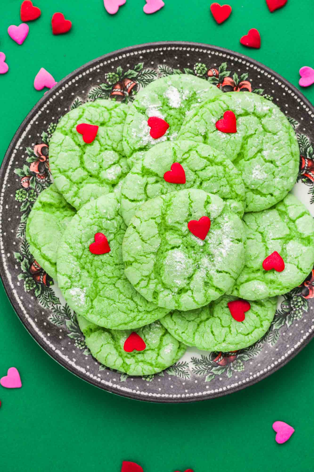 Love making Christmas cookies? Looking for quick and easy Christmas cookie recipes to try this year? Check out my roundup of 70 Easy Christmas Cookie Recipes with Few Ingredients with classic Christmas cookies everyone will love! 