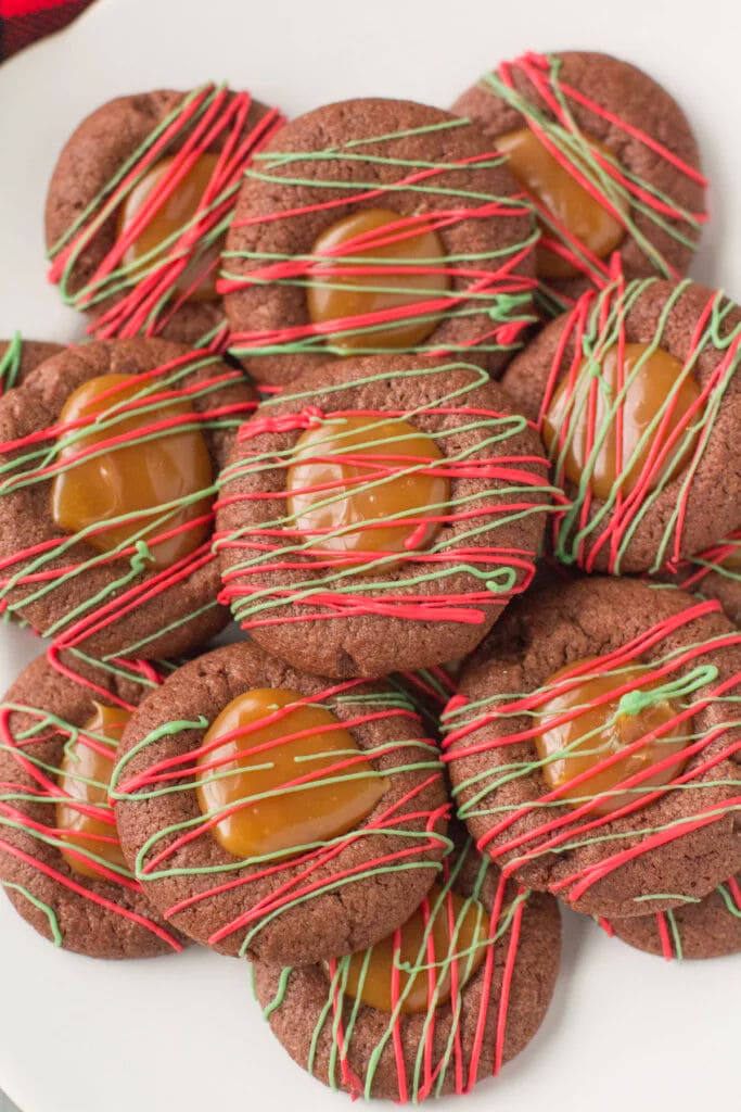 Love making Christmas cookies? Looking for quick and easy Christmas cookie recipes to try this year? Check out my roundup of 70 Easy Christmas Cookie Recipes with Few Ingredients with classic Christmas cookies everyone will love! 