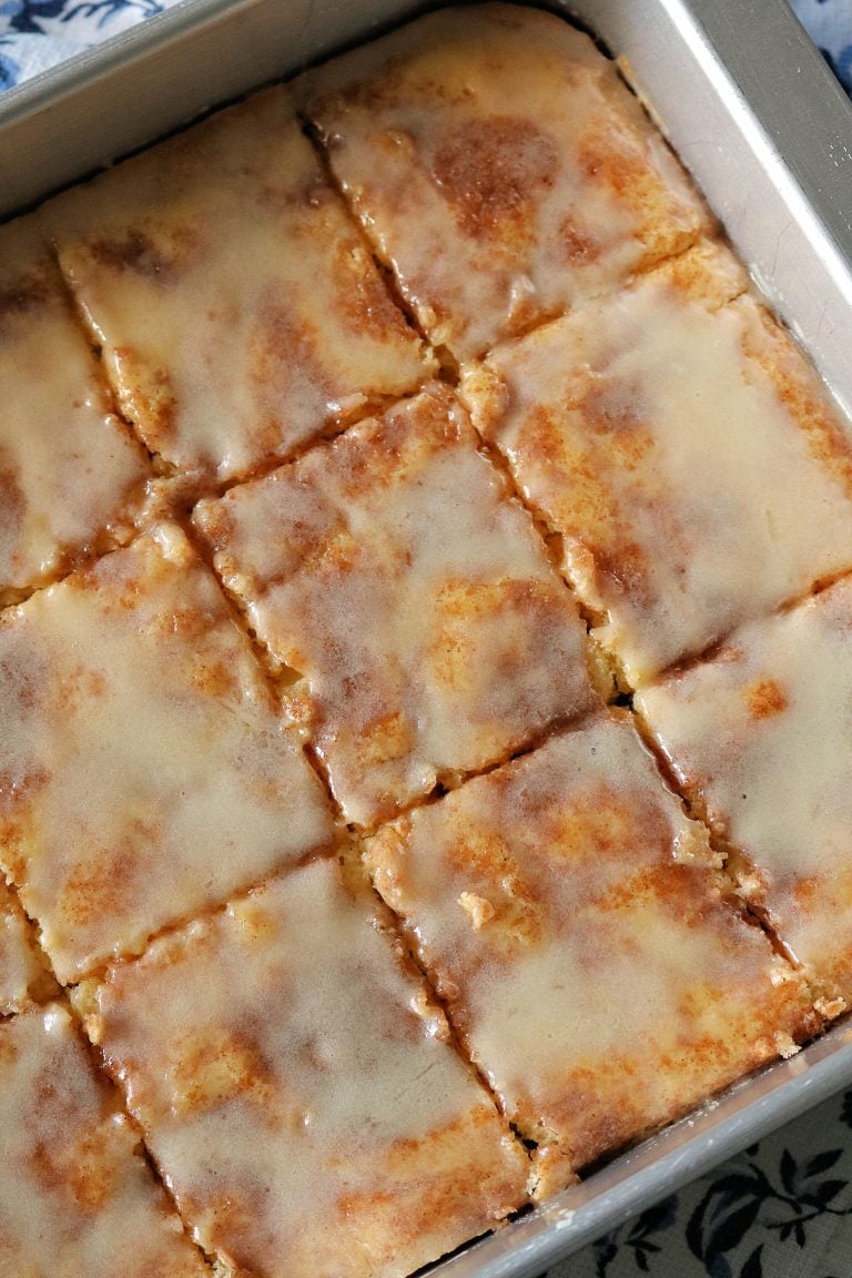 Best Honey Bun Cake Recipe from Scratch