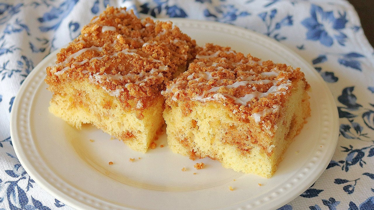 Easy Cake Mix Coffee Cake Kindly Unspoken